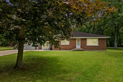 5410 Dalson Rd, Twin Lake, MI 49457