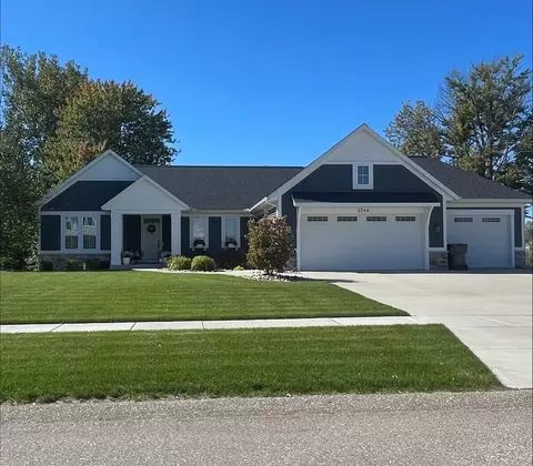 2544 Cedar West Dr, Jenison, MI 49428