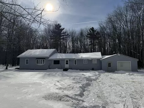 4503 W River Rd, Muskegon, MI 49445