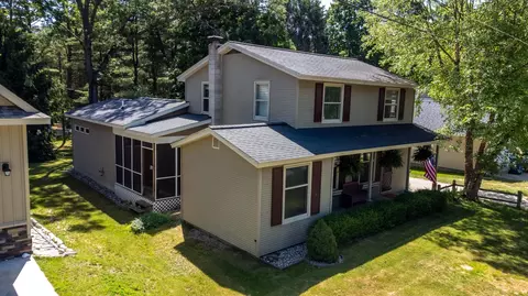 368 N Hancock St, Pentwater, MI 49449