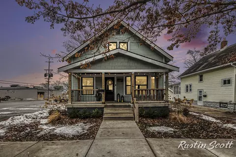 1140 Powers Ave NW, Grand Rapids, MI 49504