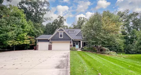 3575 Capitol Ridge Ct, Grand Rapids, MI 49525