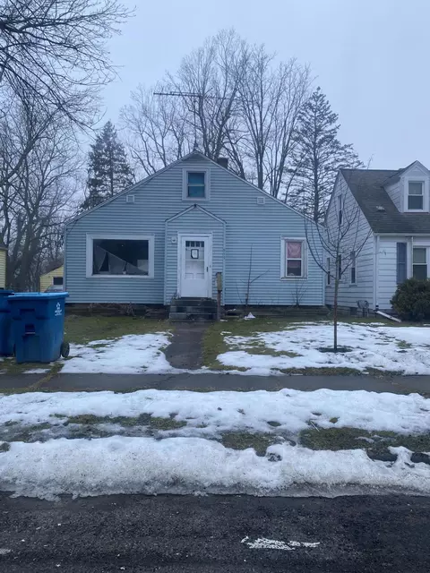 917 Southworth Ter, Kalamazoo, MI 49048