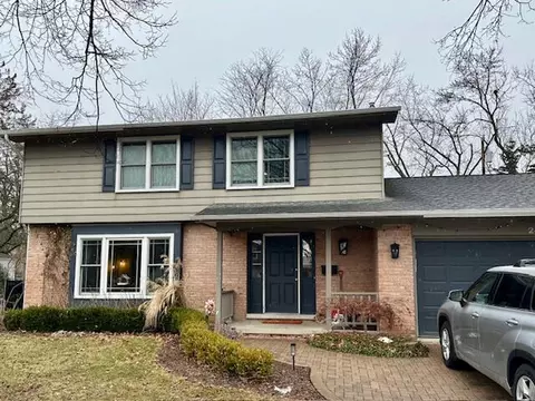2472 Newbury Ct, Ann Arbor, MI 48103