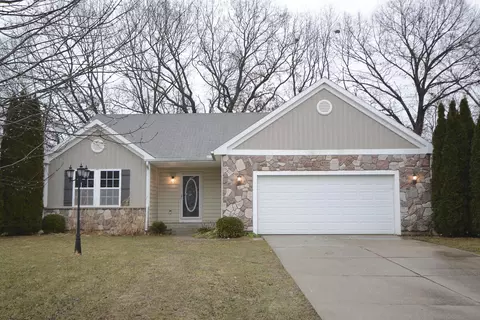 6719 Annandale Dr, Kalamazoo, MI 49009