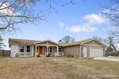 5767 Wing Ave SE, Grand Rapids, MI 49512