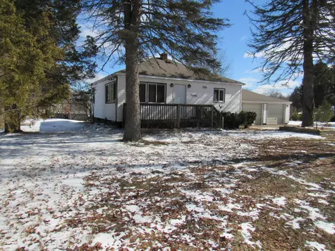 7486 S 102nd Ave, Rothbury, MI 49452