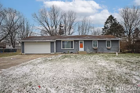 5855 Stimson Rd, Middleville, MI 49333