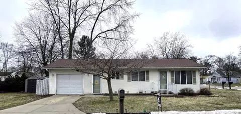 1159 Wilson Ct, Norton Shores, MI 49441