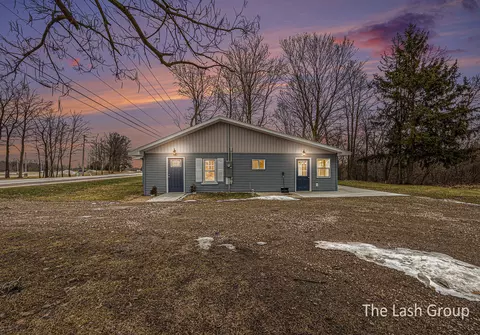 3928 Knapp St NE, Grand Rapids, MI 49525