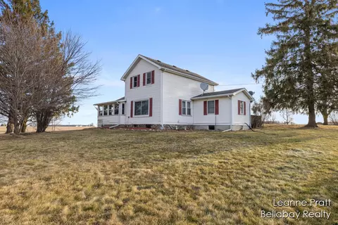3400 Durkee Rd, Hastings, MI 49058