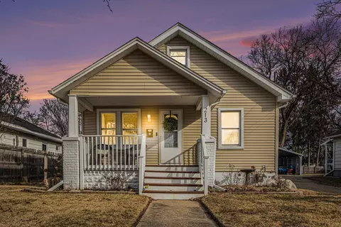 213 Laurel Dr, Battle Creek, MI 49017