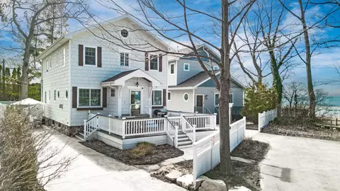 10386 Town Line Rd, Union Pier, MI 49129