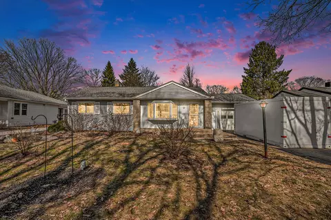 240 Thomas St, Allegan, MI 49010