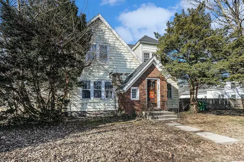 560 S Washington St, Constantine, MI 49042