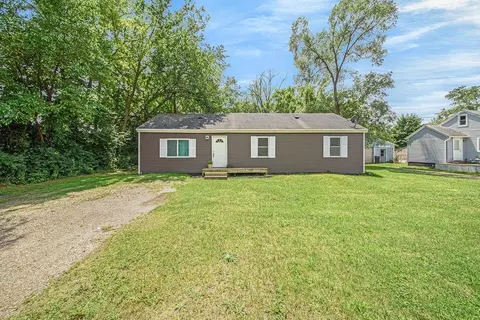 36 Peony St SW, Grand Rapids, MI 49548