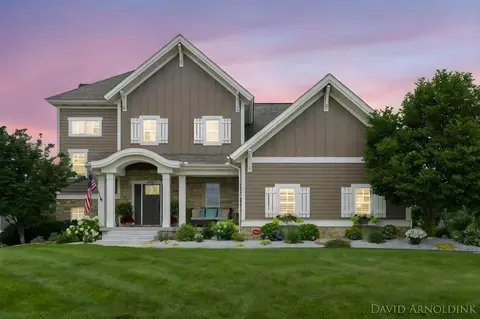 4503 Grand Pt, Holland, MI 49424