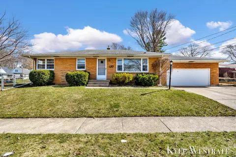 1754 Diamond Ave NE, Grand Rapids, MI 49505