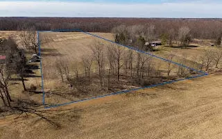 S Bradley Road, Charlotte, MI 48813