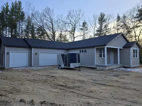 1375 Estate St, Whitehall, MI 49461