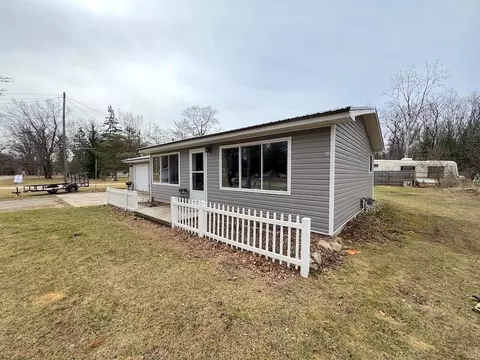 1695 Opland Rd, Gladwin, MI 48624 photo 6
