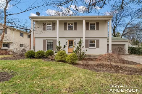 1445 Rosalind Rd SE, East Grand Rapids, MI 49506