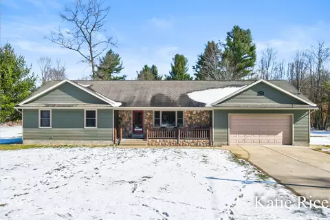 3856 E Tyler Rd, Twin Lake, MI 49457