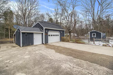 1200 N Meadowbrook Rd, White Cloud, MI 49349 photo 4