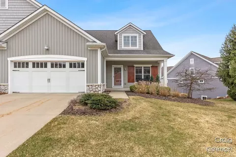 4460 Koinonia Dr NE, Grand Rapids, MI 49525