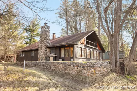 988 S Landon Rd, Branch, MI 49402