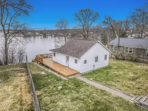 11954 Buckley Rd, Plainwell, MI 49080
