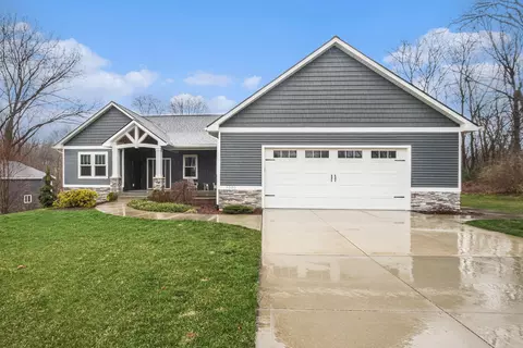 9500 Meadow Vly, Caledonia, MI 49316