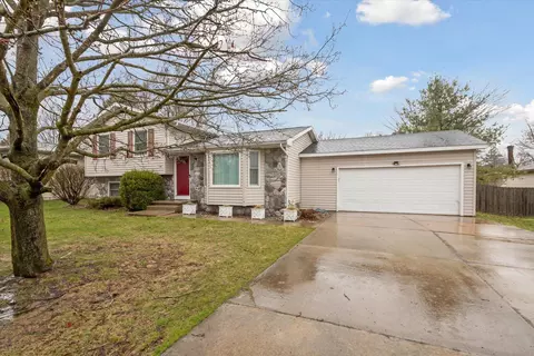 105 Kerry St, Eaton Rapids, MI 48827