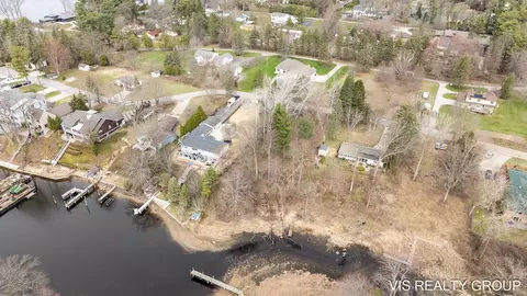 Vl Willows, Spring Lake, MI 49456 photo 8