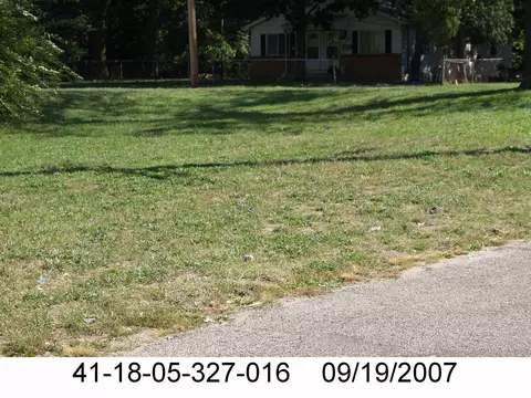 1003 SE Dickinson St, Grand Rapids, MI 49507