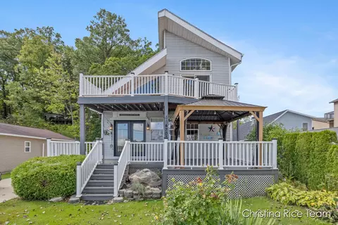 4703 White Rd, Pierson, MI 49339