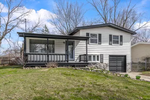 6025 Palm St, Portage, MI 49024