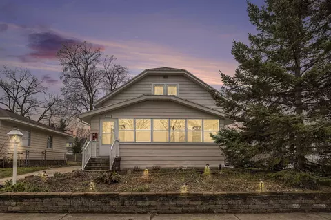 130 Montrose St NE, Grand Rapids, MI 49505