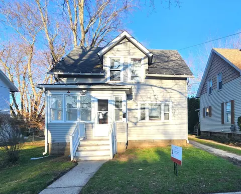 509 S Gorham St, Jackson, MI 49203