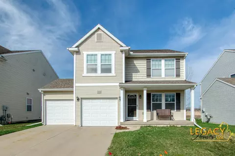 5753 Sable Ridge Dr SE, Kentwood, MI 49508