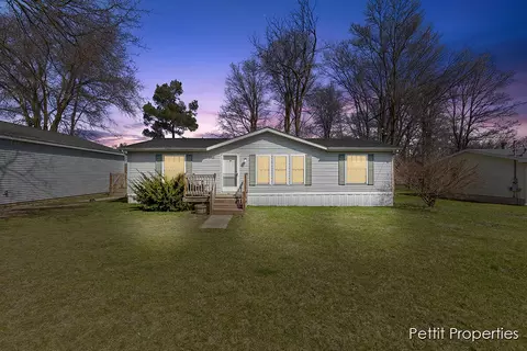 5913 E Tupper Lake Rd, Sunfield, MI 48890