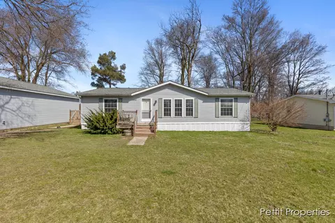 5913 E Tupper Lake Rd, Sunfield, MI 48890 photo 2