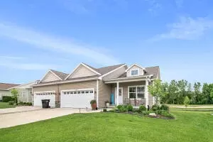 2120 Petoskey Dr, Otsego, MI 49078