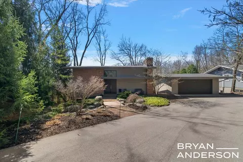 3210 Hall St SE, East Grand Rapids, MI 49506