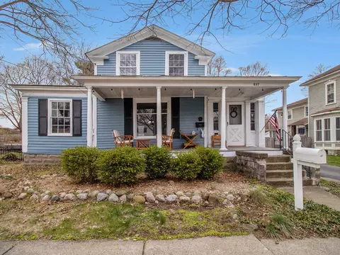 417 Monroe St, Allegan, MI 49010