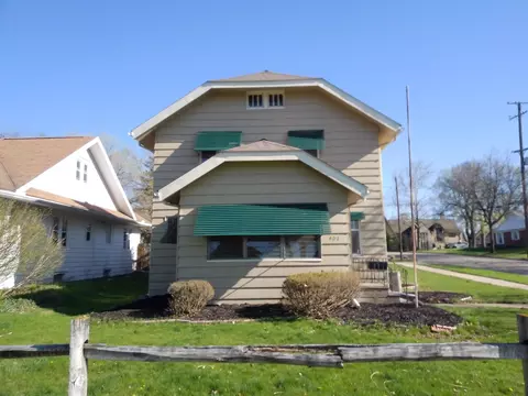 802 Oakridge Dr, Jackson, MI 49203 photo 1