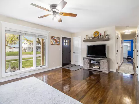 44 Bishop Ave, Coldwater, MI 49036 photo 5