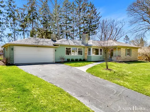 1824 Duffield Dr NE, Grand Rapids, MI 49503