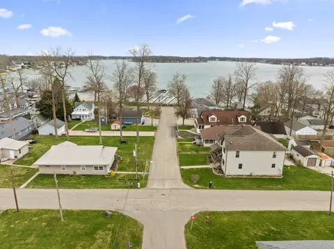 View/Area - 22301 Forest Ave, Cassopolis, MI 49031 photo 4 of 7