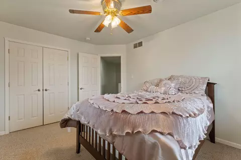 Bedroom - 22301 Forest Ave, Cassopolis, MI 49031 photo 8 of 8